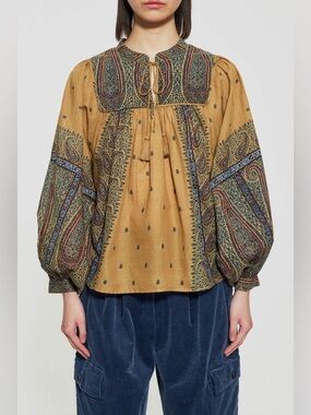 In 🔜 Antik Batik ‘Hida’ Top M